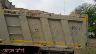 Photo of गोड़म-फर्सवानी-बन्धापाली के रास्ते हो रहा बिना रॉयल्टी गिट्टी और रेत का परिवहन…प्रशासन को खबर नही या जानबूझकर बन रहे अनजान..?