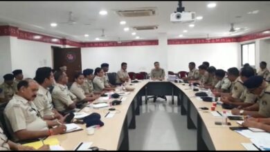 Photo of रायपुर शहर एसएसपी प्रशांत अग्रवाल ने ली बड़ी बैठक…