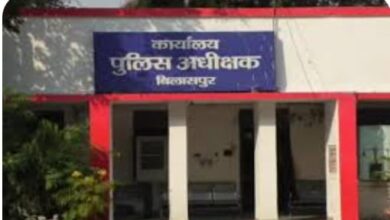 Photo of 420,467,468,471व 120 बी का आरोपी जमीनों का खेल खेलते घूम रहा खुलेआम….. बिलासपुर पुलिस नही कर रही है गिरप्तार।