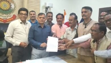 Photo of पत्रकार पर हमला को लेकर पत्रकारों ने आईजी बिलासपुर को सौपा ज्ञापन।