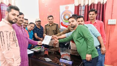 Photo of पत्रकार के साथ मॉब लिंचिग की तर्ज पर जमीन नाप जोक के दौरान हुए प्राणघातक हमले के मामले में पत्थलगांव प्रेष क्लब ने पुलिस एसडीओपी को सौंपा ज्ञापन।