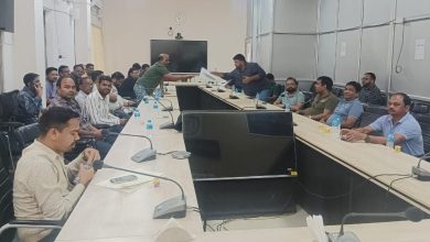 Photo of क्रेशर संचालकों को परिवहन के दौरान खनिज और आरटीओ नियम का पालन करने के निर्देश।