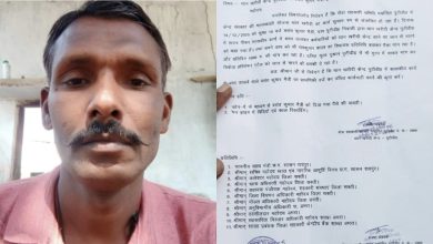 Photo of धान खरीदी केन्द्र पुटीडीह में बसंत कुमार&nbsp; द्वारा शासकीय कार्य में बाधा करने के संबंध में डभरा थाने मे शिकायत..